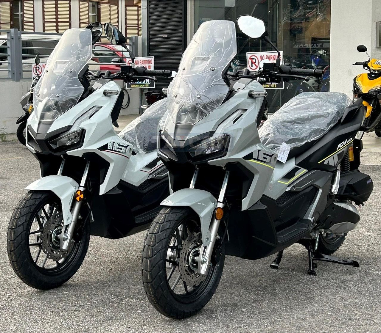 "Vua xe ga" 160cc của Honda về đại lý: Thiết kế vượt Air Blade,  giá rẻ so với trang bị- Ảnh 2.