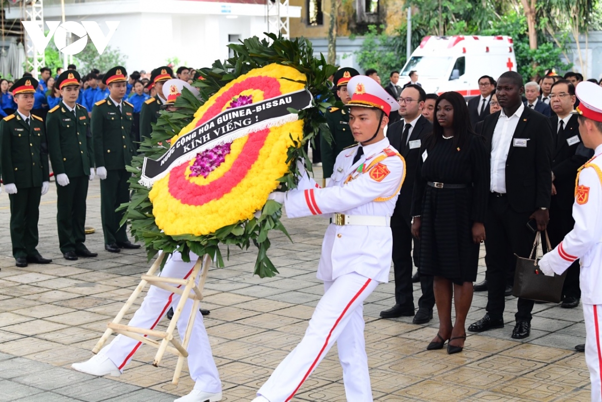 Lãnh đạo Trung Quốc, Nga, Lào và nhiều đoàn ngoại giao viếng Tổng Bí thư Nguyễn Phú Trọng- Ảnh 8.