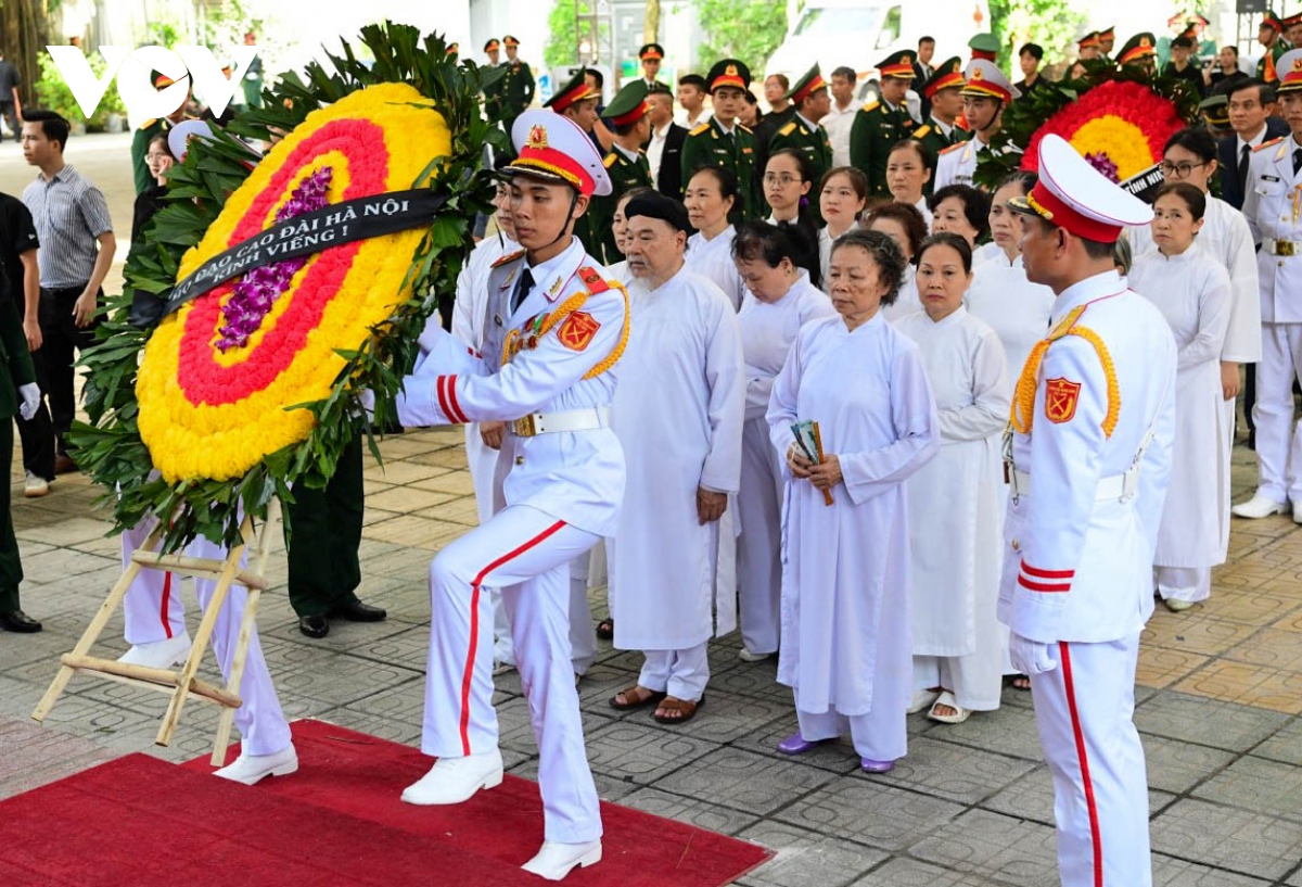 Người dân nghẹn lòng tiếc thương Tổng Bí thư Nguyễn Phú Trọng- Ảnh 32.