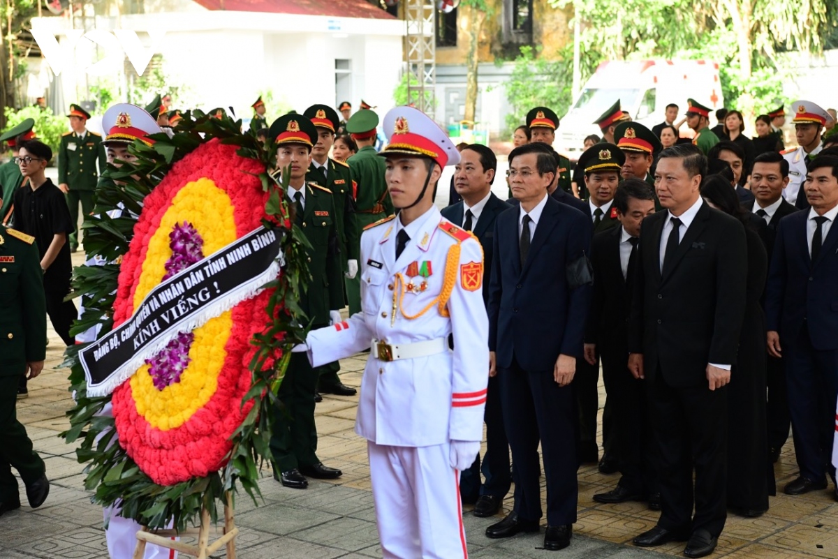 Người dân nghẹn lòng tiếc thương Tổng Bí thư Nguyễn Phú Trọng- Ảnh 35.