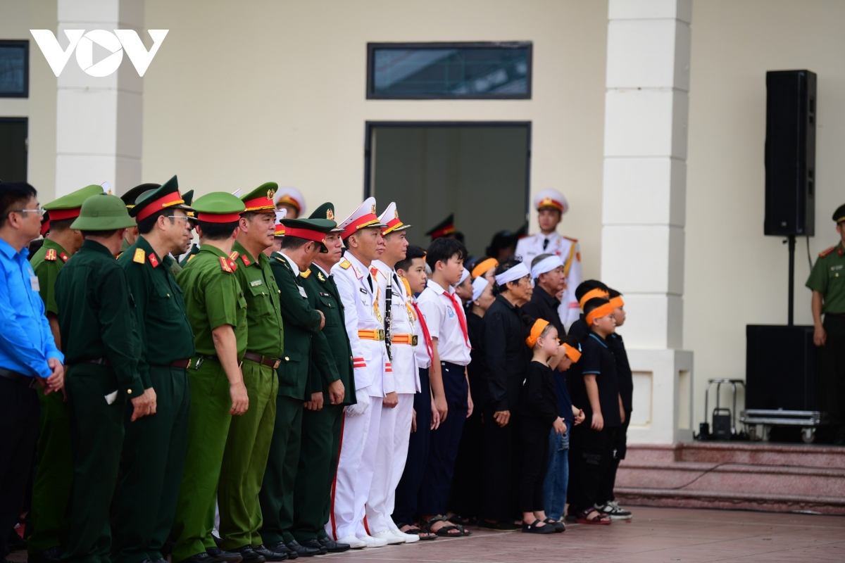 Xúc động Lễ truy điệu Tổng Bí thư Nguyễn Phú Trọng tại quê hương Lại Đà- Ảnh 8.