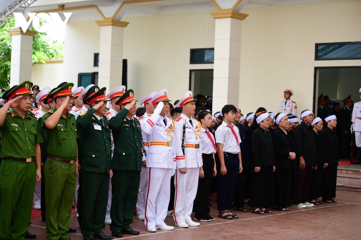 Xúc động Lễ truy điệu Tổng Bí thư Nguyễn Phú Trọng tại quê hương Lại Đà- Ảnh 12.