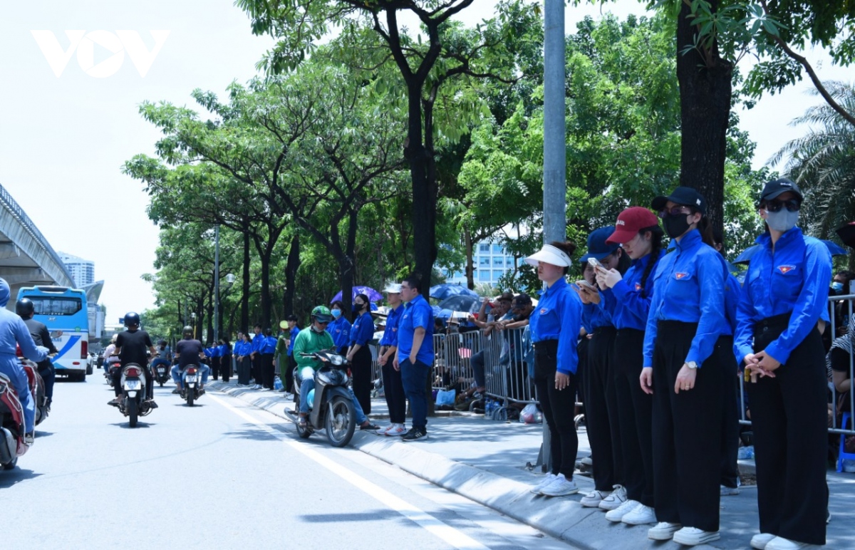 Trực tiếp: Tiễn biệt Tổng Bí thư Nguyễn Phú Trọng về nơi an nghỉ cuối cùng- Ảnh 42.