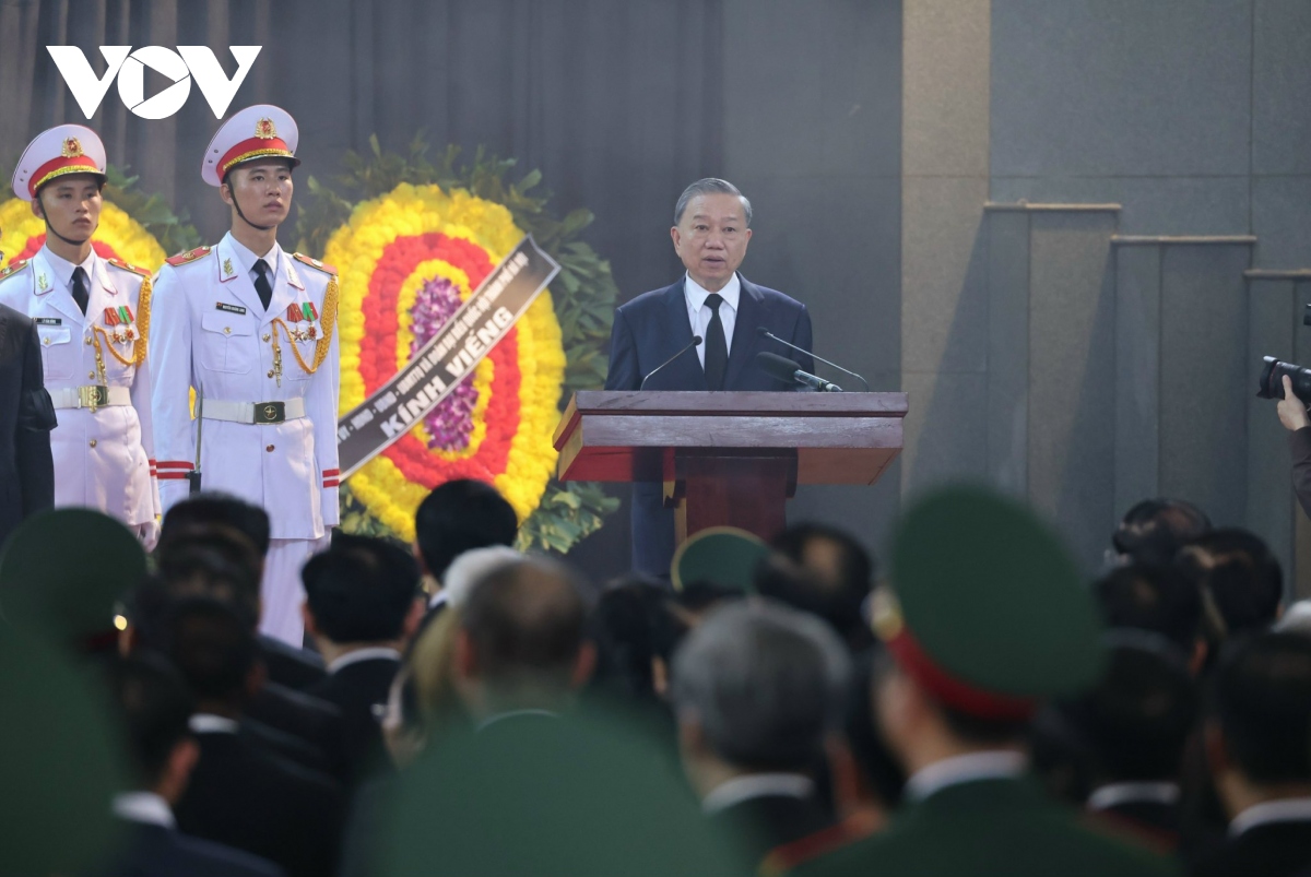 Trực tiếp: Tiễn biệt Tổng Bí thư Nguyễn Phú Trọng về nơi an nghỉ cuối cùng- Ảnh 22.