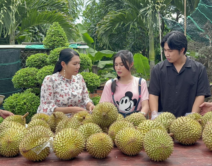 Nữ nghệ sĩ cải lương đình đám bán sầu riêng, vừa cất giọng đã làm cõi mạng dậy sóng- Ảnh 5.