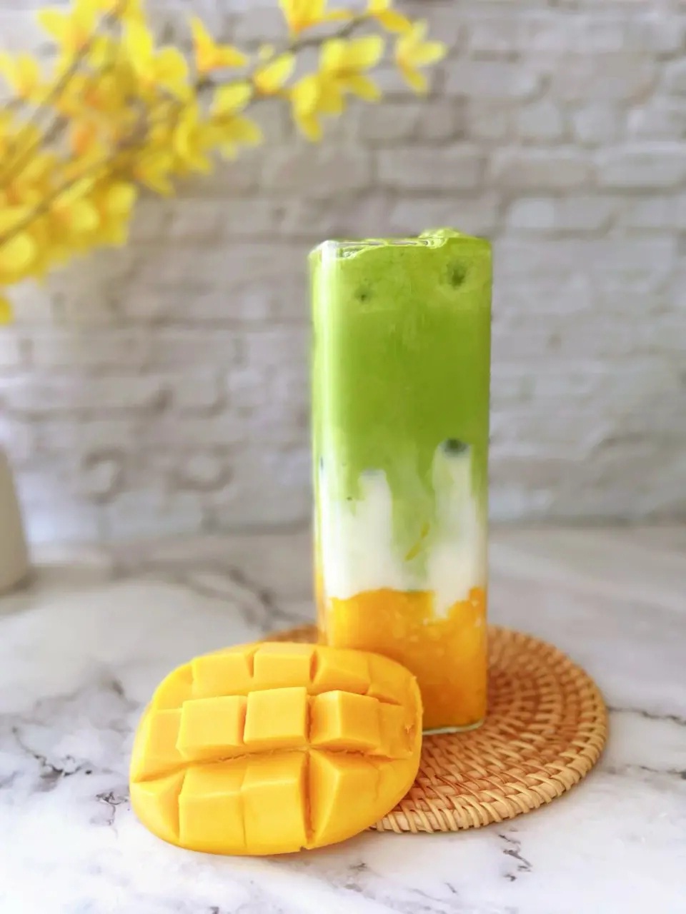 Matcha kết hợp với dừa tươi tạo nên 2 món đồ uống mát lịm mùa hè- Ảnh 8.