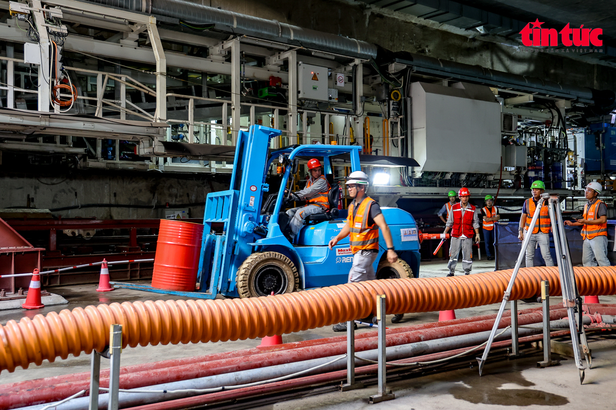 Kiểm tra 'cặp đôi' robot TBM khổng lồ phục vụ khoan hầm Metro ngày 30/7- Ảnh 15.