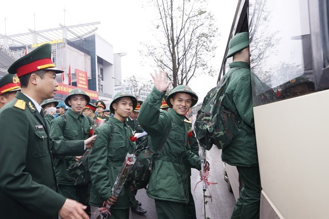 Bộ Quốc phòng: Sửa chính sách, ngăn hành vi lợi dụng hình xăm, chữ xăm để trốn tránh nghĩa vụ quân sự- Ảnh 1.