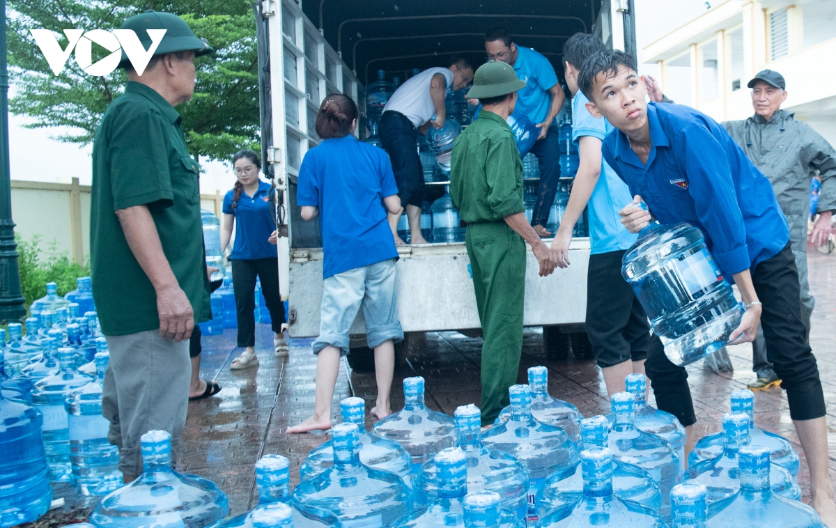 16 xã của Hà Nội đang hứng chịu mưa ngập, 2 huyện dự báo nước dâng cao hơn- Ảnh 1.