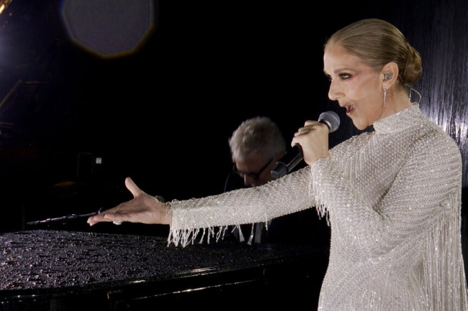 La serie de tragedias desgarradoras detrás de la actuación de la diva Celine Dion en la ceremonia inaugural de los Juegos Olímpicos de París 2024 - Foto 1.