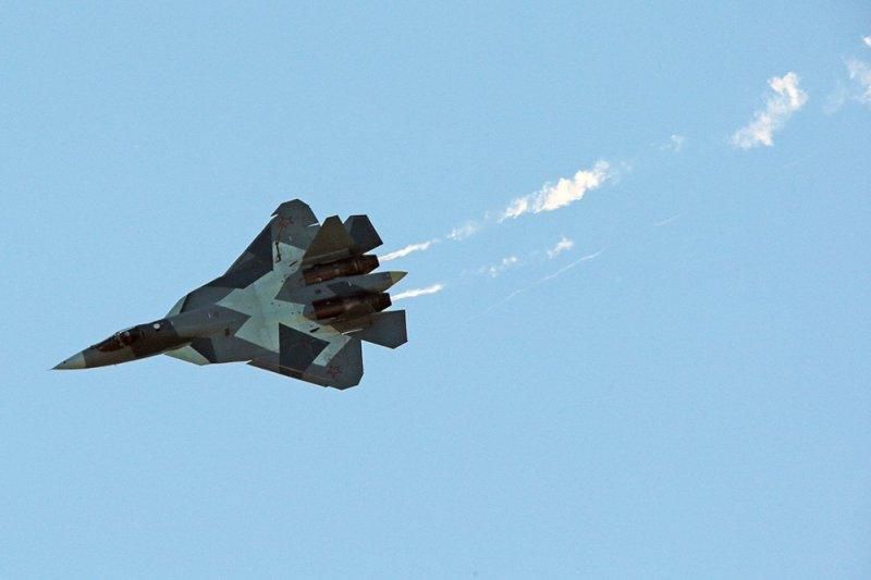 Tiêm kích Su-57 thêm tính năng để thực hiện nhiệm vụ đặc biệt
- Ảnh 6.