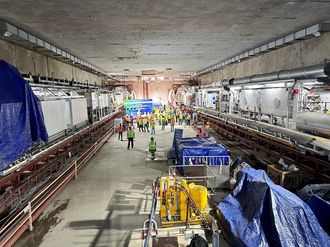 Rô bốt 'Táo bạo' nặng 850 tấn đào hầm ngầm Metro Nhổn - Ga Hà Nội- Ảnh 1.