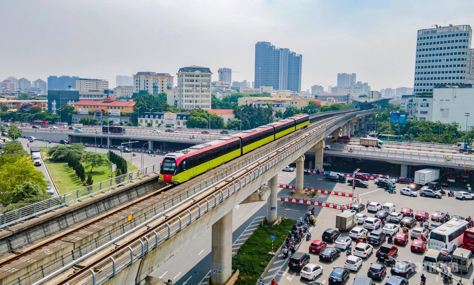 Dấu mốc mới tại tuyến metro gần 35.000 tỷ đồng, lỡ hẹn 13 năm ở Hà Nội - Ảnh 4.