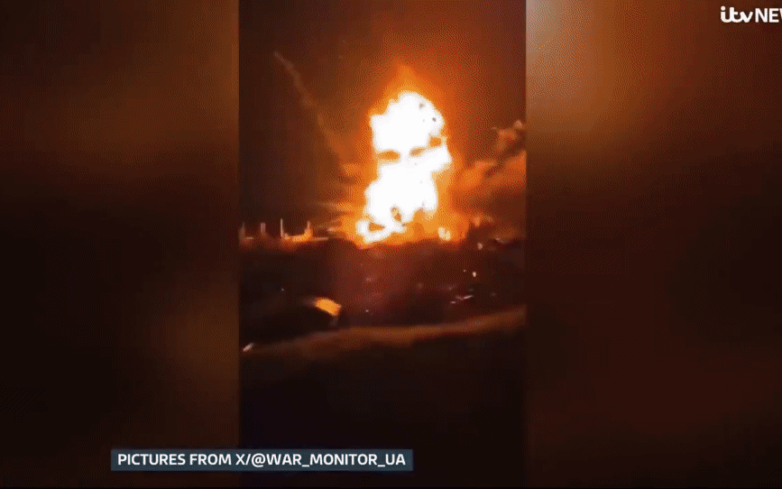 Tàu Nga cháy kinh hoàng sát sườn NATO: Ukraine mở họp báo, hé lộ tình tiết rúng động về 