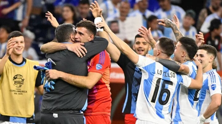 Messi đá hỏng luân lưu, HLV Argentina nói gì?- Ảnh 2.