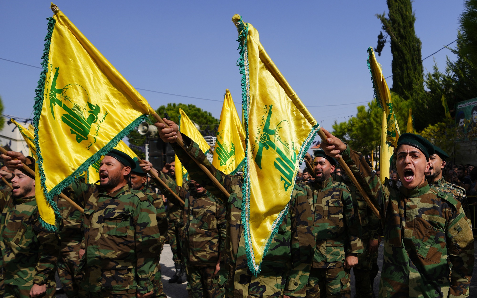 Hezbollah phát động tấn công lớn, nã 200 quả rocket vào Israel: Tiếng nổ siêu thanh 