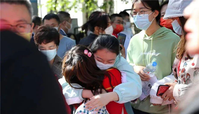 Trượt tất cả nguyện vọng vào lớp 10, sĩ tử Hà Nội viết vài dòng tâm sự khiến ai cũng rưng rưng: "Con mong cha mẹ hãy hiểu con hơn"- Ảnh 2.