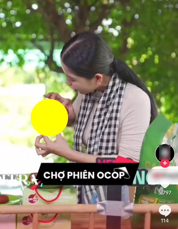 Xôn xao Hằng Du Mục bị nhãn hàng 'cạch mặt' sau sự cố nhạy cảm khi livestream lạp xưởng- Ảnh 5.