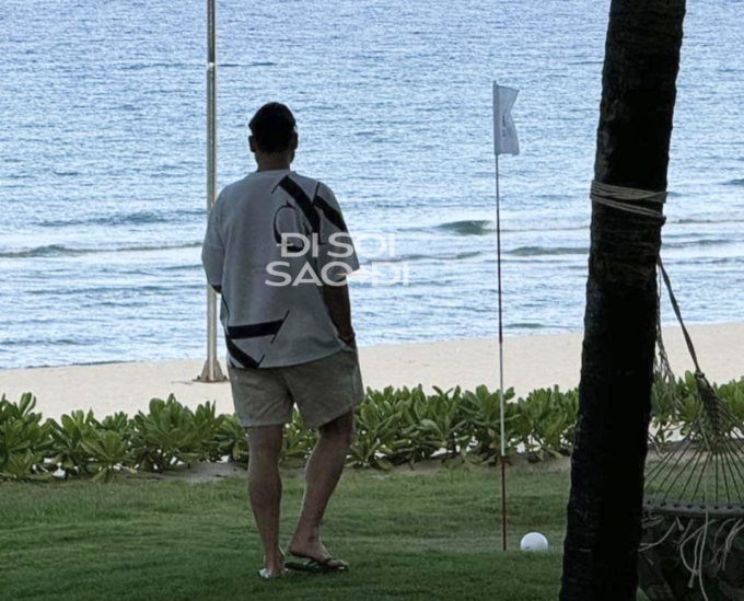 H&igrave;nh ảnh đầu ti&ecirc;n trong đ&aacute;m cưới Đặng Văn L&acirc;m v&agrave; Yến Xu&acirc;n: Ch&uacute; rể bảnh bao trao nụ h&ocirc;n cho c&ocirc; d&acirc;u n&oacute;ng bỏng- Ảnh 4.