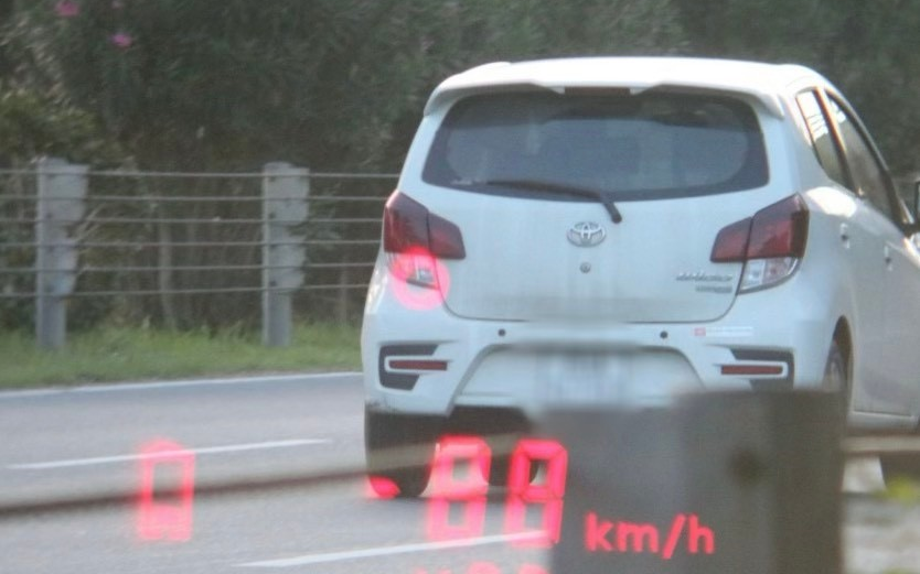 Bị bắt vì phóng ô tô như bay trên Đại lộ Thăng Long, 9X lộ ra hàng loạt điều phạm pháp