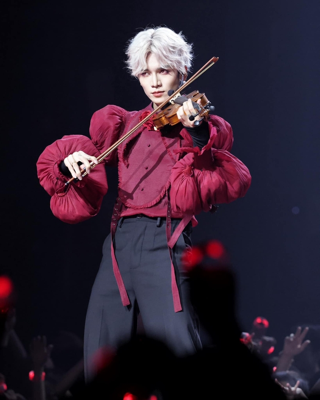 BB Trần hốt hoảng, yêu cầu tắt TV ngay và luôn khi nhìn thấy 1 nhân vật ở Anh Trai Chông Gai- Ảnh 8. BB Trần hốt hoảng, yêu cầu tắt TV ngay và luôn khi nhìn thấy 1 nhân vật ở Anh Trai Chông Gai- Ảnh 8.