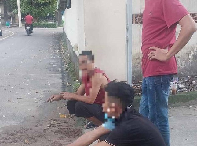 Bình Dương: Hai nhóm hỗn chiến trong đêm, một người bị đánh tử vong- Ảnh 1.