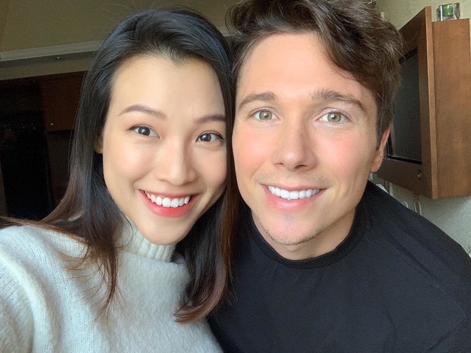 MC Hoàng Oanh bị chê quá ồn ào, khó hiểu nhất là màn ôm lấy ôm để Binz trên sân khấu- Ảnh 12.