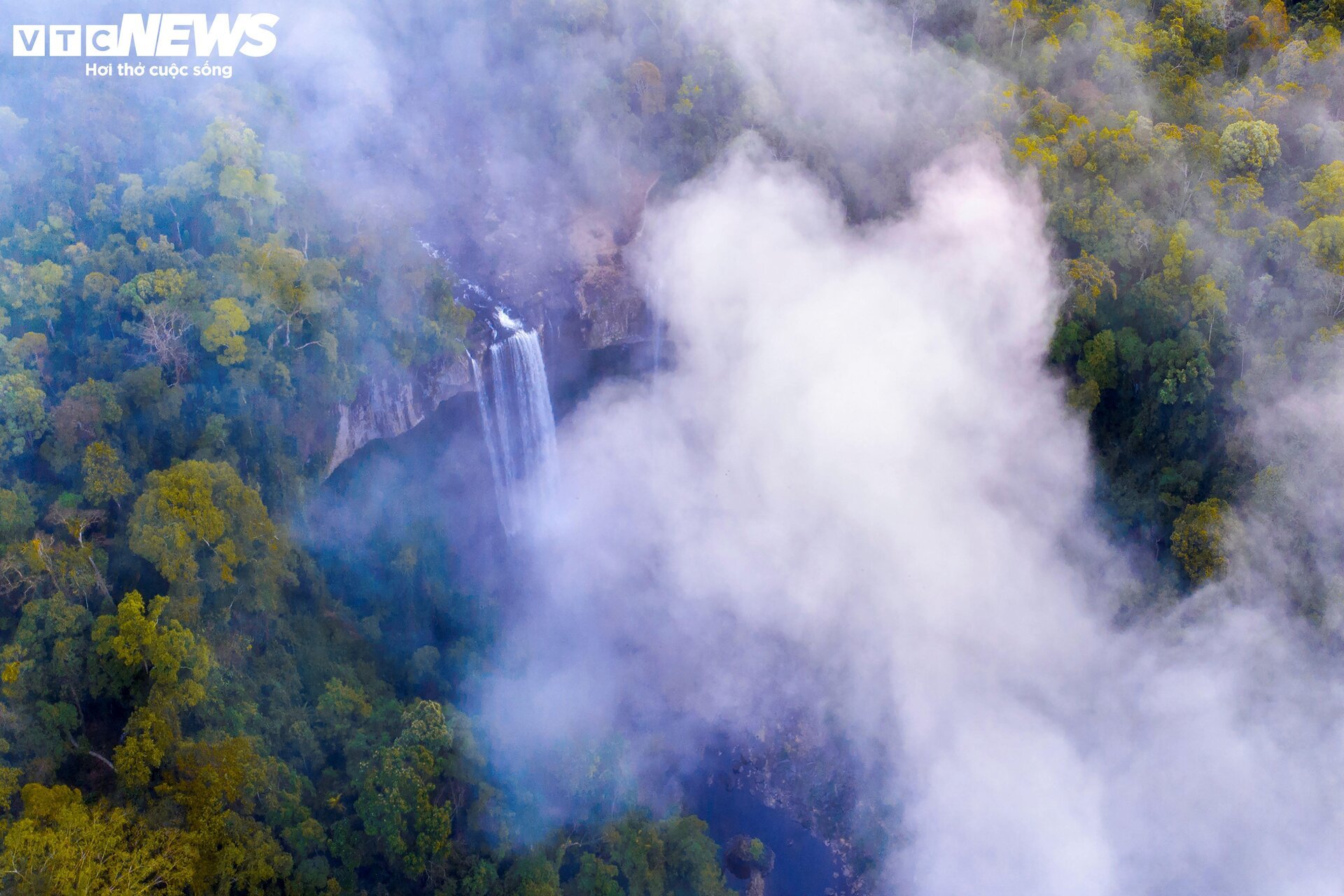 Ngắm th&aacute;c K50 - 'n&agrave;ng thơ' của đại ng&agrave;n T&acirc;y Nguy&ecirc;n v&agrave;o m&ugrave;a đẹp nhất- Ảnh 7.