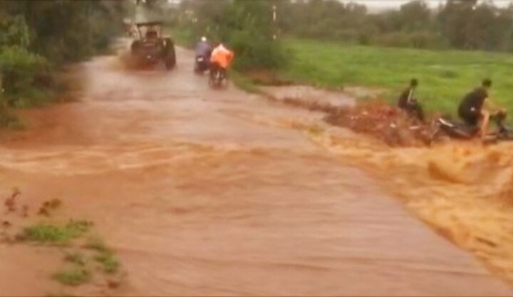 Đắk Lắk: Một nữ chủ tịch hội nông dân xã bị nước cuốn trôi- Ảnh 1.