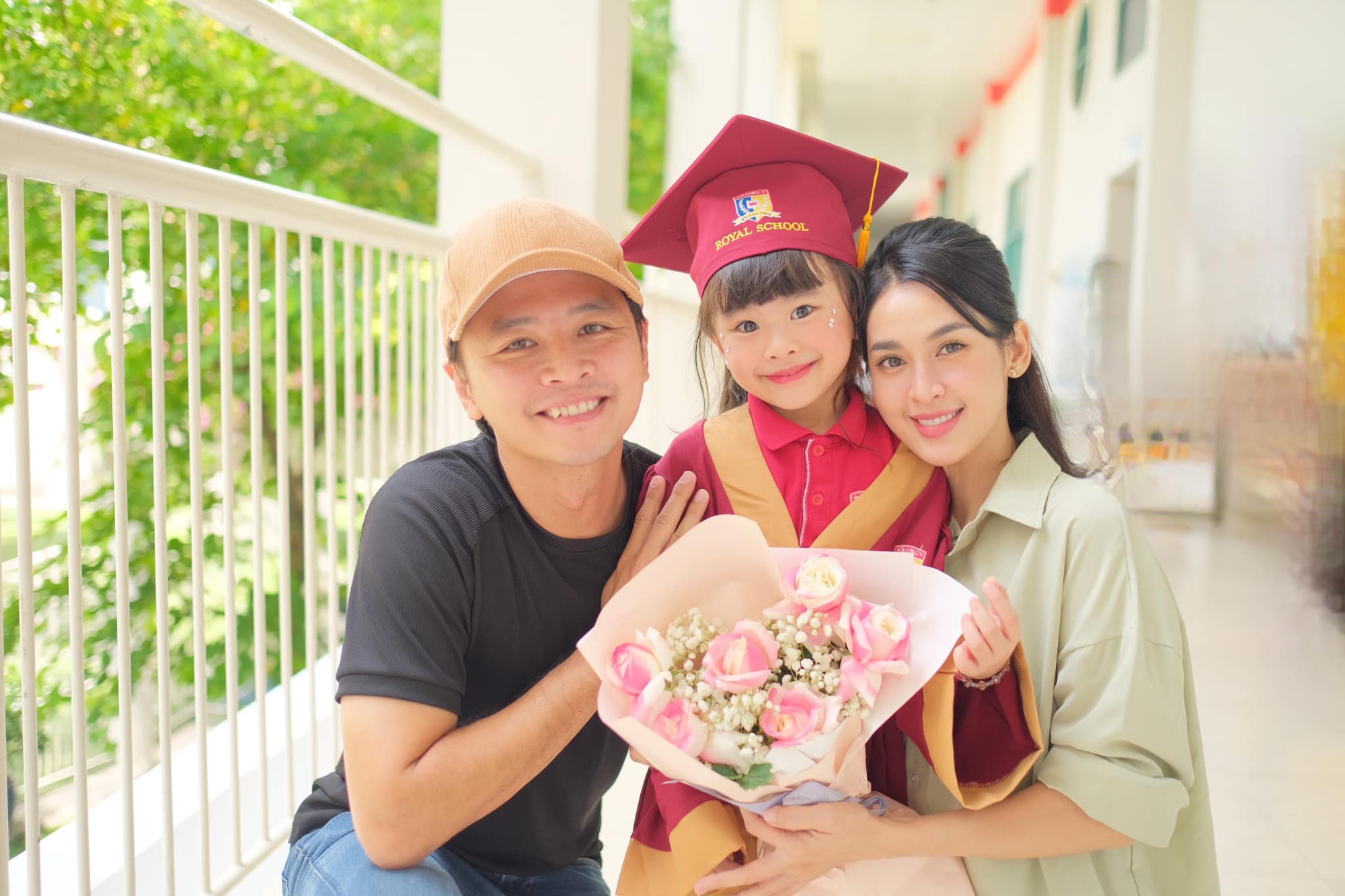 Nhóc tì nhà Chúng Huyền Thanh - Jay Quân, Tú Vi - Văn Anh cùng nhập học lớp 1 tại Royal School - Ảnh 3.