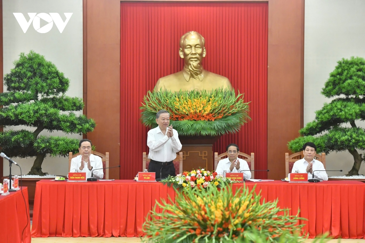 Tổng Bí thư, Chủ tịch nước gặp mặt lãnh đạo, nguyên lãnh đạo Đảng, Nhà nước- Ảnh 3.