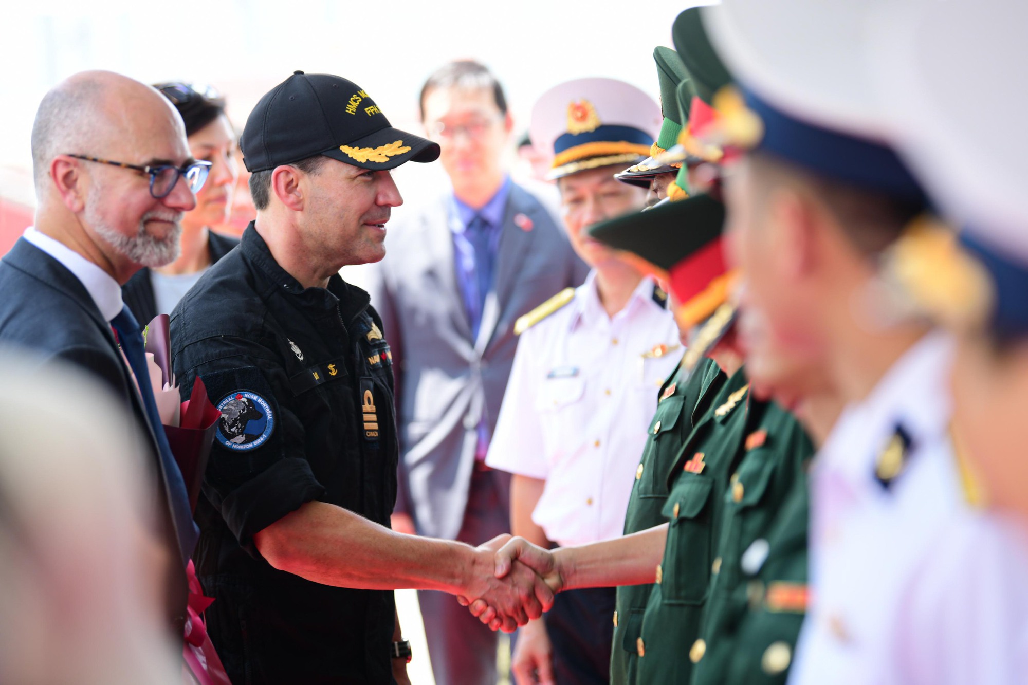 Bên trong tàu Hải quân Hoàng gia Canada thăm TP HCM- Ảnh 2.