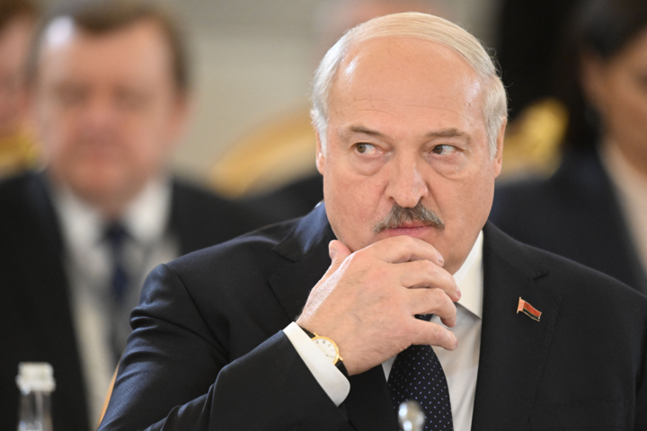 Tổng thống Belarus Alexander Lukashenko cảnh báo việc sử dụng vũ khí hạt nhân- Ảnh 1.