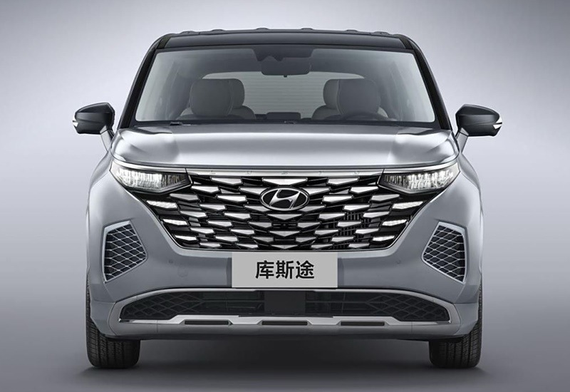 Hyundai Custin 2025 lộ ảnh: Tinh chỉnh thiết kế, giữ nguyên động cơ, ra mắt ngay tháng 8 này- Ảnh 2.