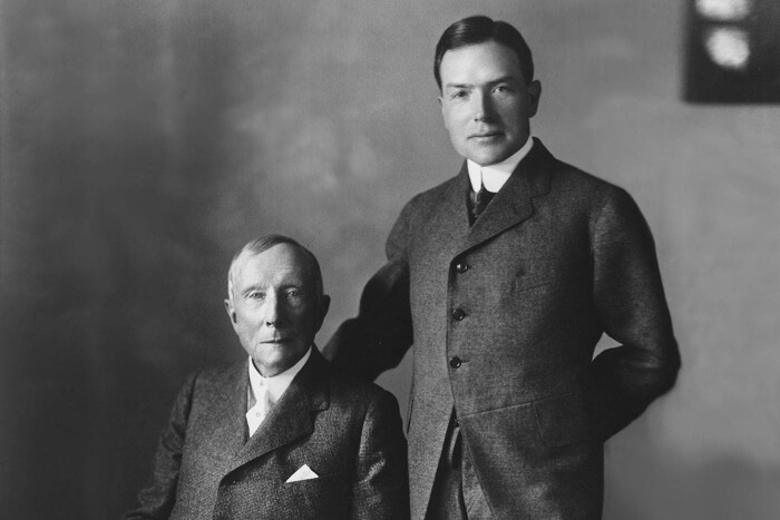 Tỷ phú Rockefeller dặn con: Trên đời có 2 loại người không thể giàu có, chớ học theo kẻo ngày càng thụt lùi - Ảnh 1.