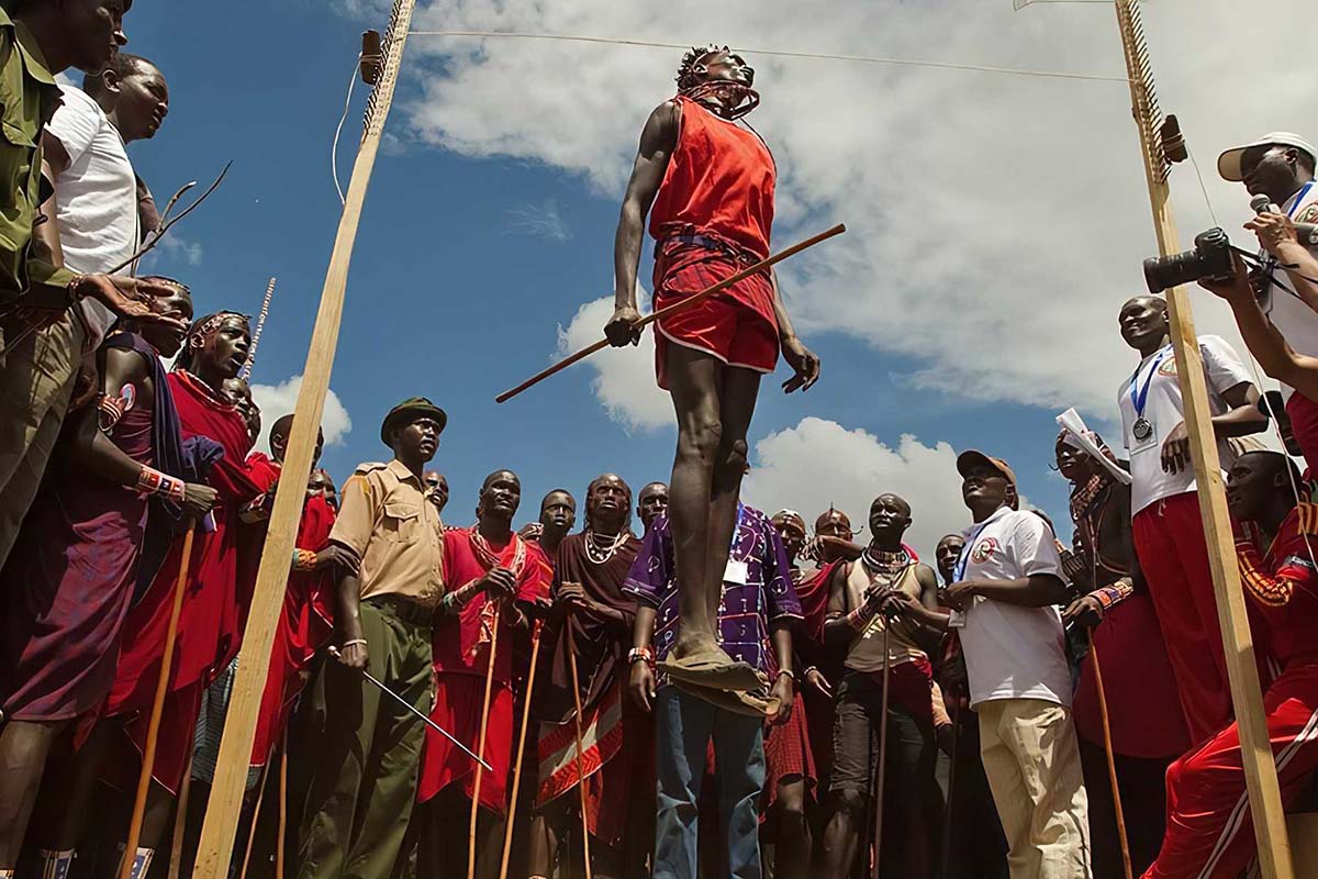 Sư tử thậm chí còn không sợ voi, vậy tại sao chúng lại sợ người Maasai? - Ảnh 6.