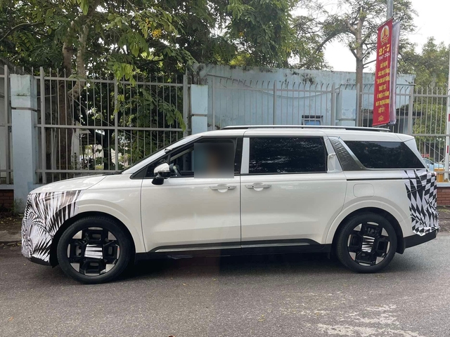 Kia Carnival 2024 nhận cọc tại đại lý: Ra mắt tháng 10, ngoại hình mới, dễ thêm động cơ hybrid cạnh tranh Viloran- Ảnh 3.