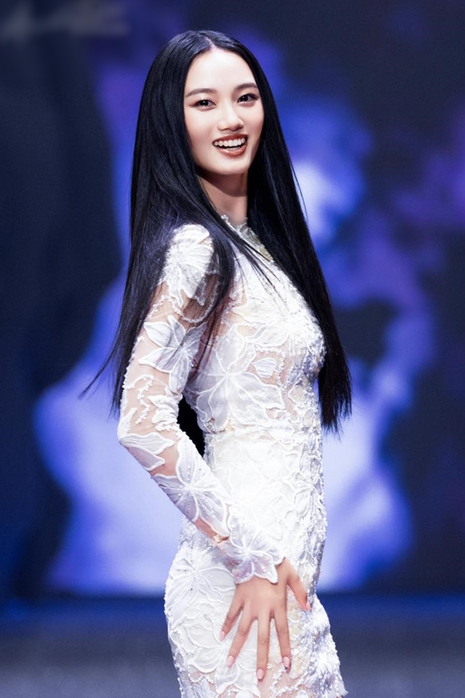 Kỳ Duyên “hiện nguyên hình” trong phần thi ứng xử Miss Universe Vietnam- Ảnh 13.