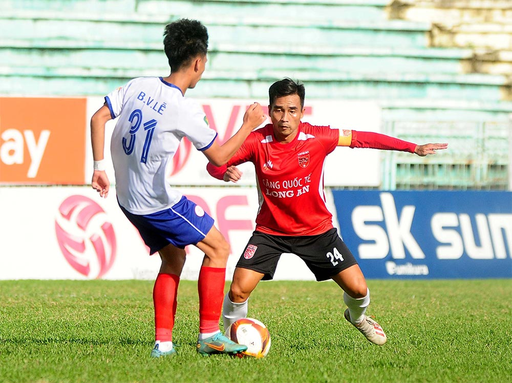 Bầu Đức dang tay cứu cựu vương V.League và "căn bệnh nan y" cứ mãi ám ảnh bóng đá Việt Nam