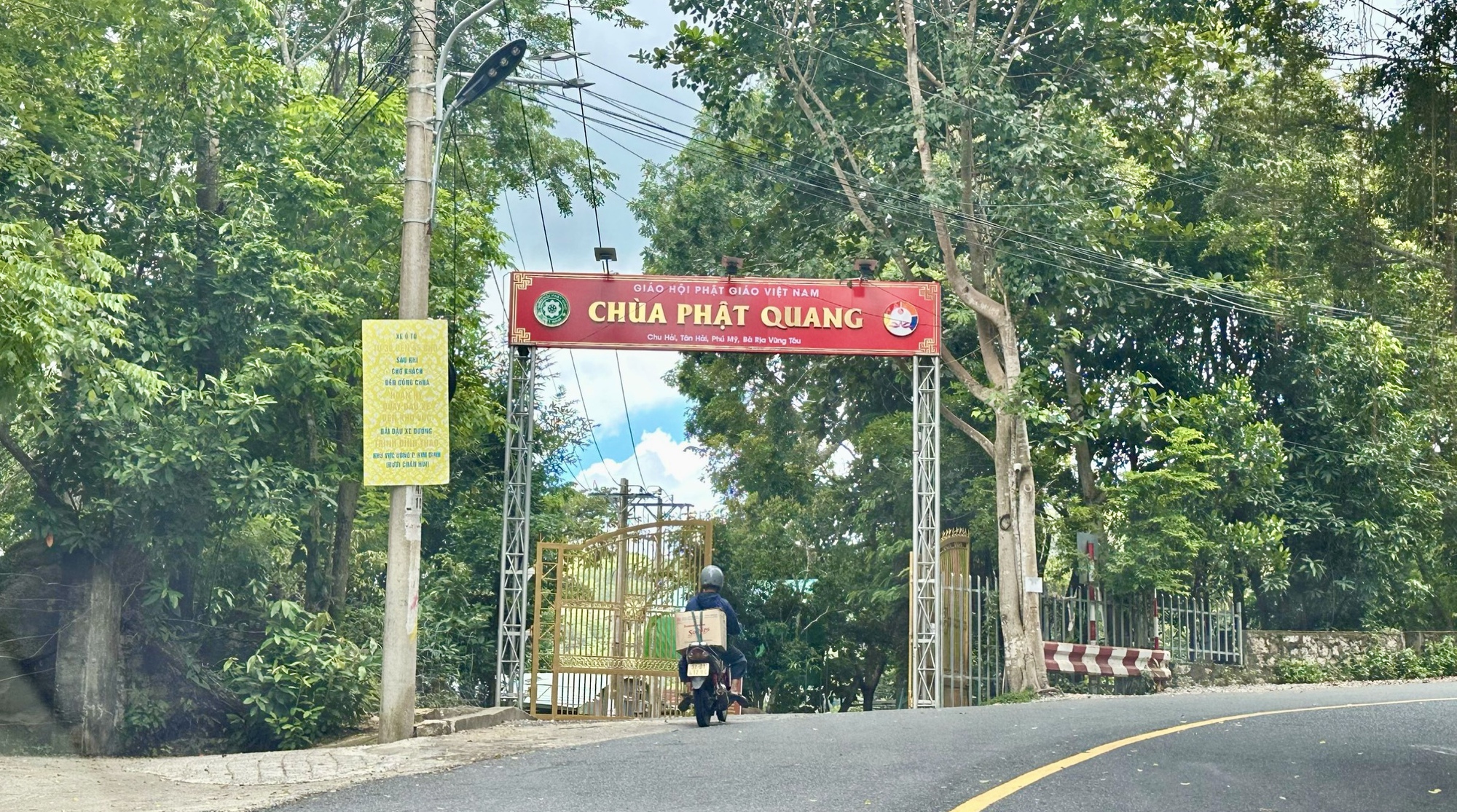 Chùa Phật Quang do ông Thích Chân Quang làm trụ trì có 35 công trình xây dựng trái phép- Ảnh 1.