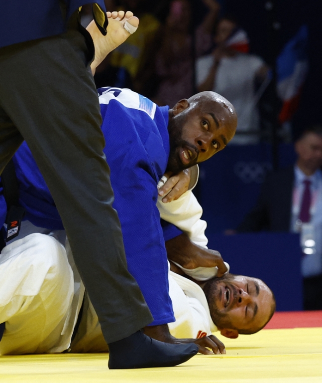 Cay cú vì thua trận, võ sĩ đá vào chỗ hiểm của huyền thoại judo gây phẫn nộ và cái kết bị trục xuất khỏi Olympic - Ảnh 4.