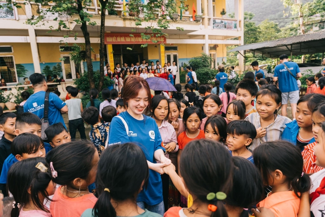 Cô gái bán lê ven đường nổi tiếng nhất Hà Giang lột xác khó tin sau 6 năm, việc học ra sao?- Ảnh 24.