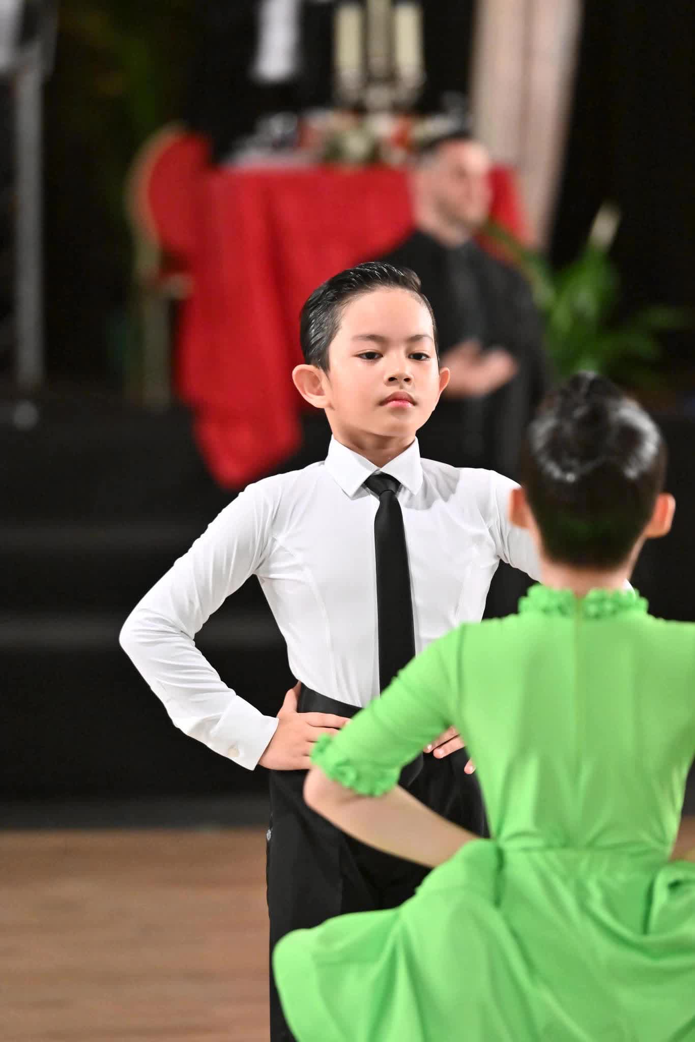 Con trai kiện tướng Dancesport nhảy vài phút khiến ai nấy "lạc nhịp", "con nhà nòi" nhưng phải đánh đổi bằng mồ hôi, công sức - Ảnh 1.