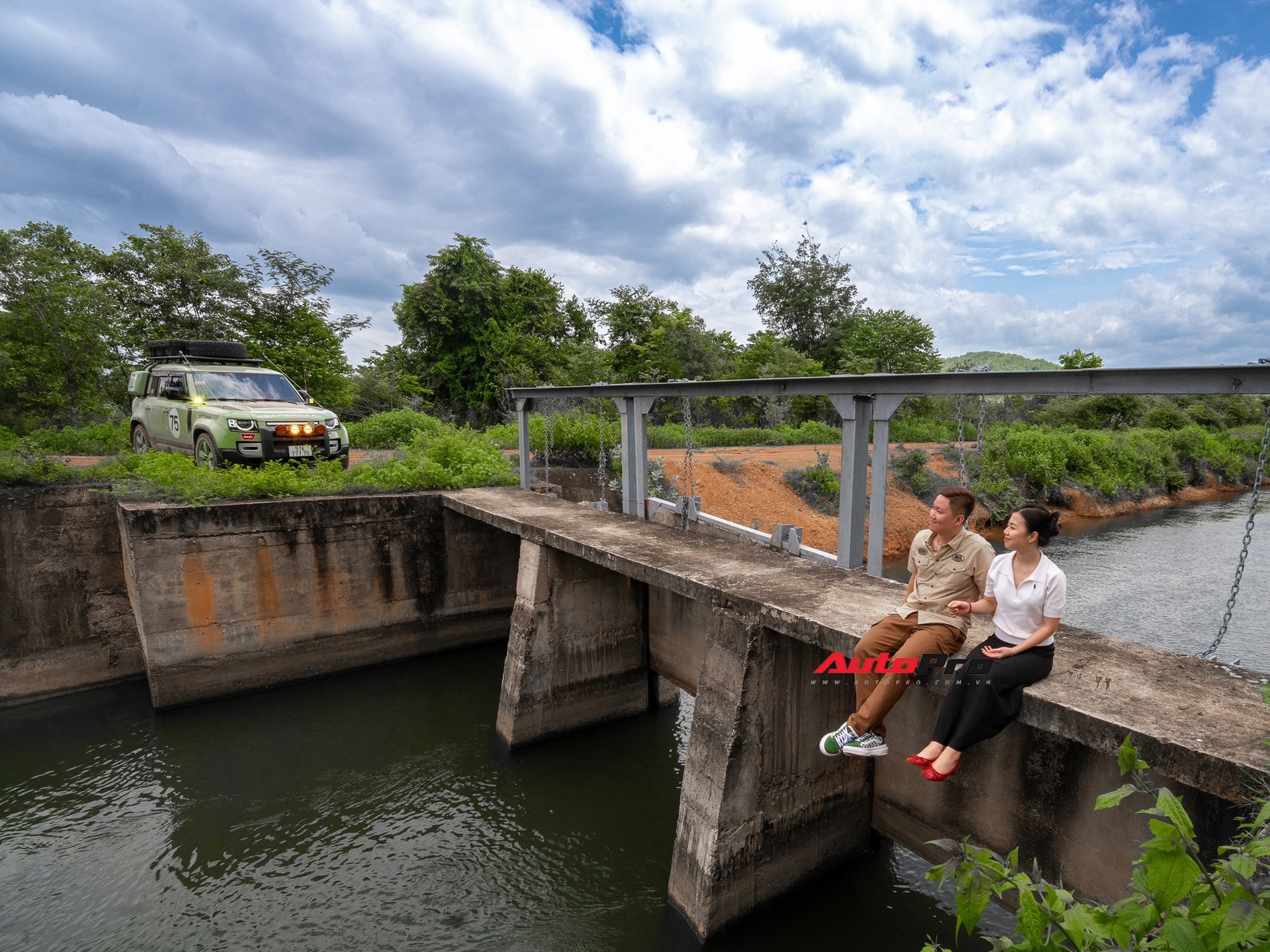 9x kể chuyện sắp lái Land Rover Defender đi phượt: Từ Việt Nam qua châu Âu đến Nam Mỹ, chuẩn bị 6 tháng, phải tập luyện cường độ cao- Ảnh 21.