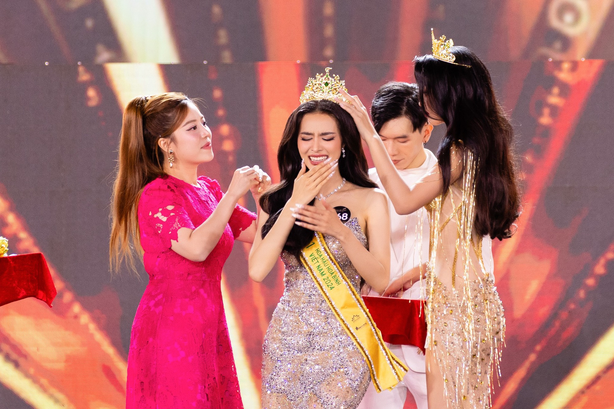 Ứng xử lấn lướt Quế Anh nhưng vẫn trượt ngôi Hoa hậu Miss Grand Vietnam, hóa ra đây là lý do?- Ảnh 2.