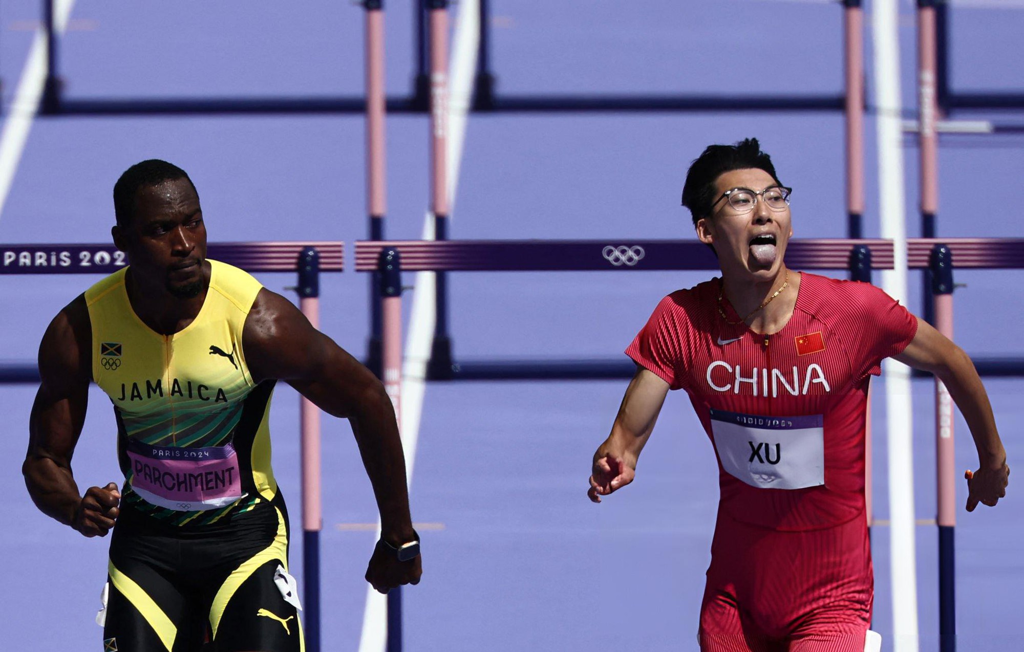 VĐV gây sốt tại Olympic vì giao diện "như đi thi học sinh giỏi", vừa đeo kính vừa chạy băng băng về đích- Ảnh 5.