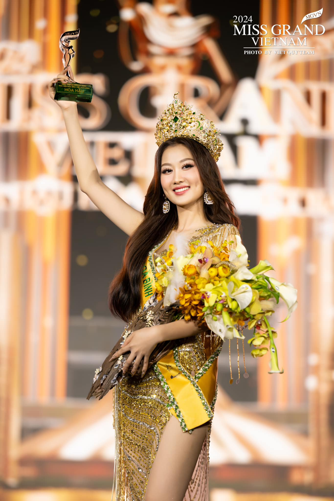 Nhà tài trợ Miss Grand Vietnam 2024 thất vọng về kết quả cuộc thi: Là CEO mệnh danh 'bà trùm' vương miện, giành ngôi trong nhiều cuộc thi sắc đẹp - Ảnh 1.