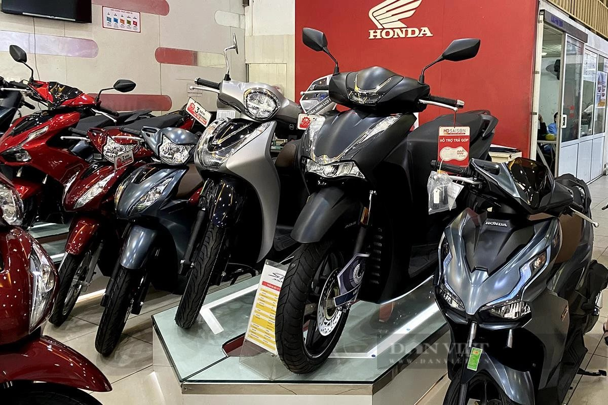 Giá xe máy đồng loạt lao dốc: Honda Vision còn 29,9 triệu đồng, Honda SH, Lead, Yamaha Janus… cùng dưới giá đề xuất, có xe tặng kèm smartphone- Ảnh 1.