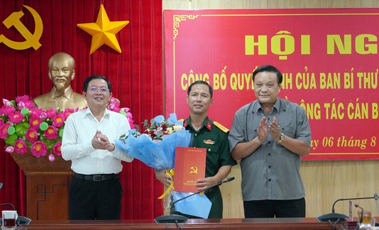 Ban Bí thư chuẩn y Đại tá Đỗ Xuân Hùng tham gia Ban Thường vụ Tỉnh ủy- Ảnh 1.