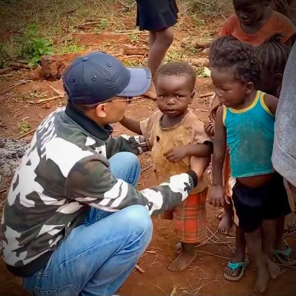 Đoạn clip cho thấy Lôi Con được giáo dục rất tốt, ngoan và hiểu chuyện hơn những gì bạn nghĩ về một cậu bé 6 tuổi- Ảnh 15. Đoạn clip cho thấy Lôi Con được giáo dục rất tốt, ngoan và hiểu chuyện hơn những gì bạn nghĩ về một cậu bé 6 tuổi- Ảnh 15.